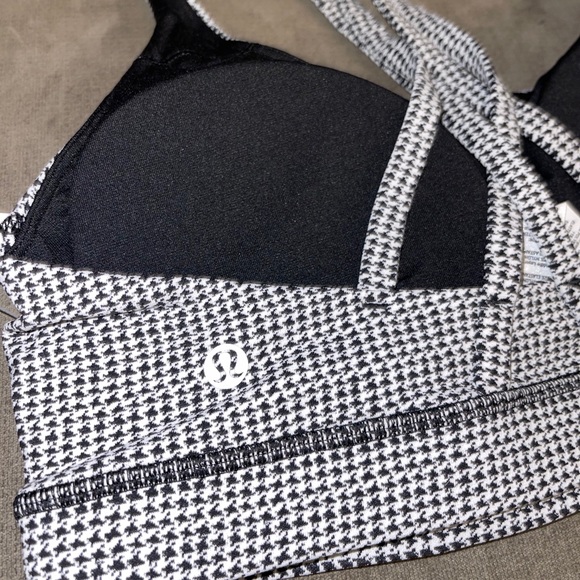 NWT Lululemon Energy Bra Luxtreme black white - Picture 3 of 4